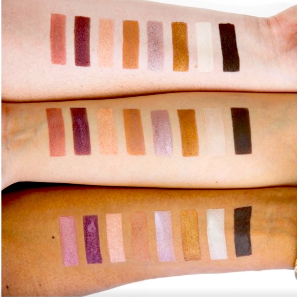 THE BALM COSMETICS Compact with Eight Neutral Eyeshadow Palette - Picture 5 of 7